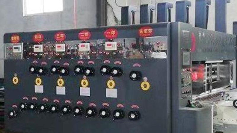液体包装机的工作原理揭秘：如何实现高效、精准的液体包装